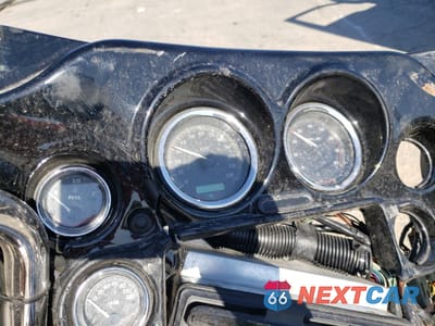 Zdjęcie 8 z 11 samochodu: 2004 HARLEY-DAVIDSON FLHTCUI SHRINE VIN:1HD1FLW184Y600260 - miniatura