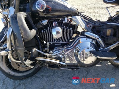 Zdjęcie 7 z 11 samochodu: 2004 HARLEY-DAVIDSON FLHTCUI SHRINE VIN:1HD1FLW184Y600260 - miniatura