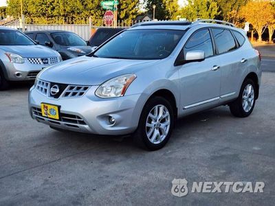 Czwarte zdjęcie samochodu z boku: 2012 NISSAN ROGUE S VIN:JN8AS5MT5CW293481 - miniatura
