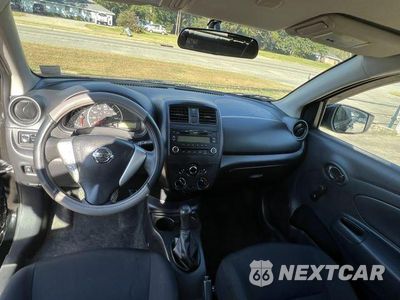 Zdjęcie 8 z 12 samochodu: 2016 NISSAN VERSA S VIN:3N1CN7AP2GL838971 - miniatura
