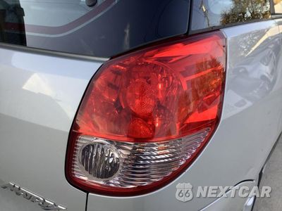 Zdjęcie 14 z 36 samochodu: 2004 TOYOTA COROLLA MATRIX BASE VIN:2T1LR32E84C317680 - miniatura