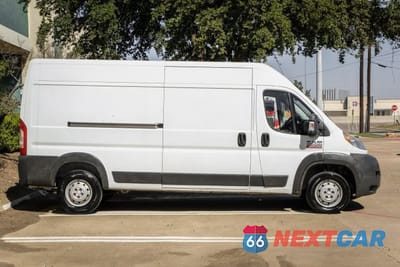 Zdjęcie 6 z 45 samochodu: 2015 RAM PROMASTER 2500 2500 HIGH VIN:3C6TRVDD5FE510641 - miniatura