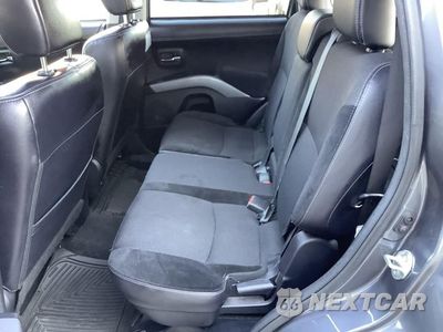 Zdjęcie 35 z 55 samochodu: 2011 MITSUBISHI OUTLANDER SE VIN:JA4JT3AW4BU031368 - miniatura