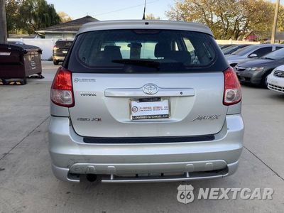 Zdjęcie 7 z 36 samochodu: 2004 TOYOTA COROLLA MATRIX BASE VIN:2T1LR32E84C317680 - miniatura