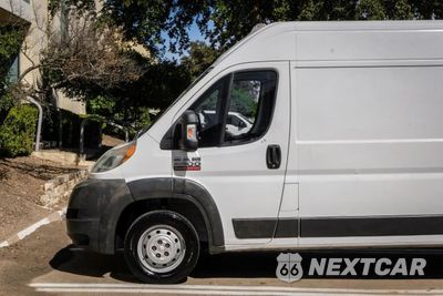 Zdjęcie 11 z 45 samochodu: 2015 RAM PROMASTER 2500 2500 HIGH VIN:3C6TRVDD5FE510641 - miniatura