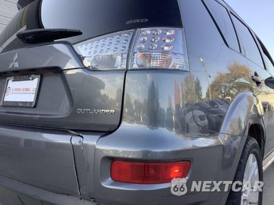 Zdjęcie 14 z 55 samochodu: 2011 MITSUBISHI OUTLANDER SE VIN:JA4JT3AW4BU031368 - miniatura