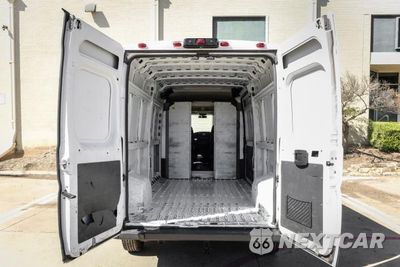 Zdjęcie 39 z 45 samochodu: 2015 RAM PROMASTER 2500 2500 HIGH VIN:3C6TRVDD5FE510641 - miniatura