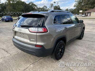 Trzecie zdjęcie samochodu z tyłu: 2019 JEEP CHEROKEE LATITUDE PLUS VIN:1C4PJLLB5KD206243 - miniatura