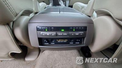 Zdjęcie 18 z 26 samochodu: 2003 LEXUS GX 470 VIN:JTJBT20X030019951 - miniatura