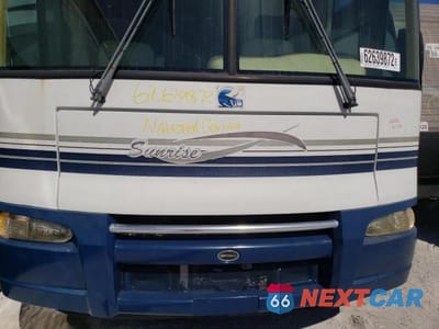 Zdjęcie 7 z 10 samochodu: 2004 WINNEBAGO CLASS A VIN:5B4HP67G243385722 - miniatura