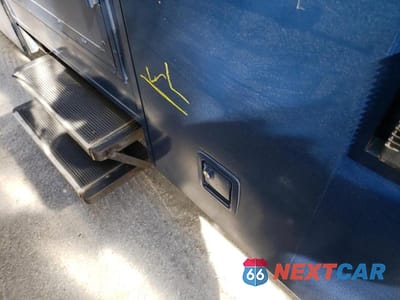 Zdjęcie 9 z 10 samochodu: 2004 WINNEBAGO CLASS A VIN:5B4HP67G243385722 - miniatura