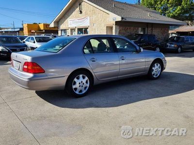 Zdjęcie 10 z 33 samochodu: 2001 LEXUS LS 430 VIN:JTHBN30F010014559 - miniatura