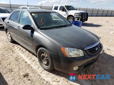 2004 KIA SPECTRA LX KNAFE122145052033 - główne zdjęcie licytacji z USA - miniatura