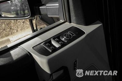 Zdjęcie 40 z 63 samochodu: 2017 FORD F350 SUPER DUTY VIN:1FT8W3DT8HEF35129 - miniatura