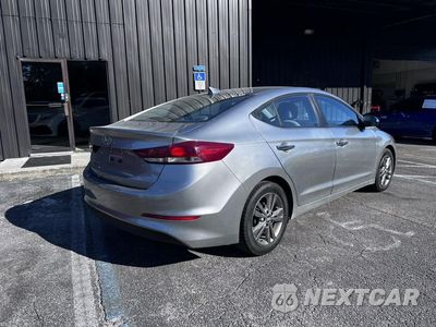 Zdjęcie 7 z 21 samochodu: 2017 HYUNDAI ELANTRA SE VIN:5NPD84LF5HH018056 - miniatura