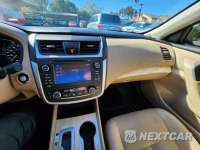 Zdjęcie 15 z 34 samochodu: 2016 NISSAN ALTIMA 2.5 VIN:1N4AL3AP6GC164764 - miniatura