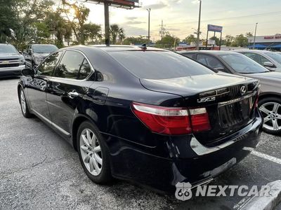 Zdjęcie 8 z 18 samochodu: 2008 LEXUS LS 460 VIN:JTHBL46F885057966 - miniatura