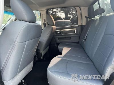Zdjęcie 18 z 19 samochodu: 2019 RAM 1500 CLASSIC SLT VIN:1C6RR6TT4KS689223 - miniatura