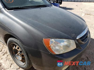 Zdjęcie 9 z 10 samochodu: 2004 KIA SPECTRA LX VIN:KNAFE122145052033 - miniatura