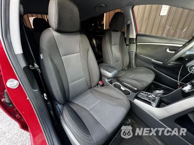 Zdjęcie 13 z 27 samochodu: 2017 HYUNDAI ELANTRA GT VIN:KMHD35LH9HU372346 - miniatura