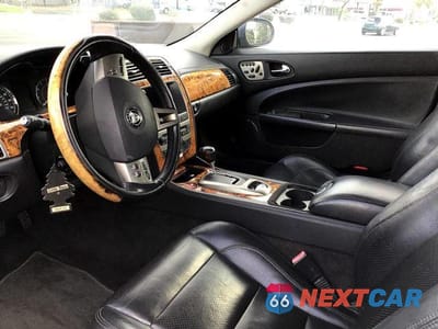 Zdjęcie 9 z 25 samochodu: 2007 JAGUAR XK VIN:SAJWA43B675B10631 - miniatura