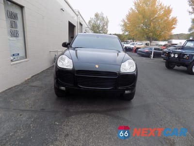 Czwarte zdjęcie samochodu z boku: 2006 PORSCHE CAYENNE TURBO VIN:WP1AC29P06LA90781 - miniatura