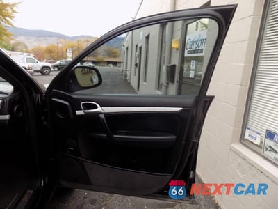 Zdjęcie 14 z 24 samochodu: 2006 PORSCHE CAYENNE TURBO VIN:WP1AC29P06LA90781 - miniatura