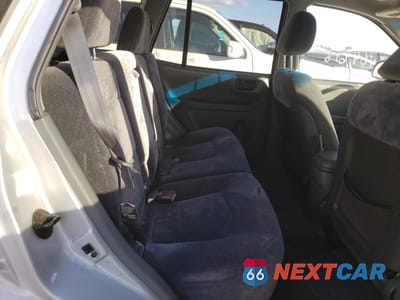 Zdjęcie 6 z 10 samochodu: 2002 HYUNDAI SANTA FE GLS VIN:KM8SC13D02U245599 - miniatura