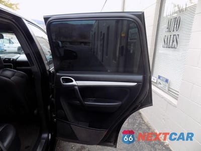 Zdjęcie 15 z 24 samochodu: 2006 PORSCHE CAYENNE TURBO VIN:WP1AC29P06LA90781 - miniatura