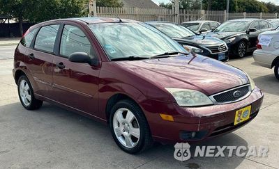 2006 FORD FOCUS ZX5 1FAHP37NX6W160352 - główne zdjęcie licytacji z USA - miniatura