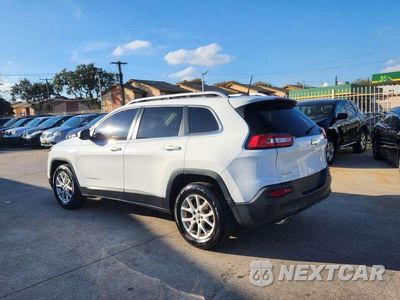 Zdjęcie 8 z 33 samochodu: 2016 JEEP CHEROKEE LATITUDE VIN:1C4PJMCSXGW154853 - miniatura