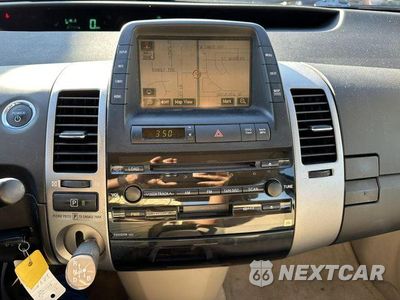 Piąte zdjęcie samochodu w środku: 2005 TOYOTA PRIUS VIN:JTDKB20U553048942 - miniatura