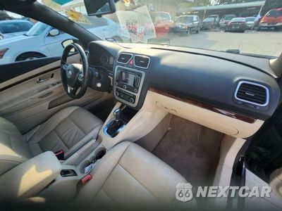 Zdjęcie 28 z 33 samochodu: 2012 VOLKSWAGEN EOS LUX VIN:WVWFW7AH8CV021496 - miniatura