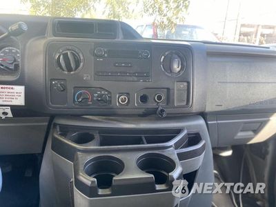 Zdjęcie 10 z 13 samochodu: 2012 FORD ECONOLINE E450 SUPER DUTY CUTAWAY VAN VIN:1FDXE4FL8CDA39436 - miniatura