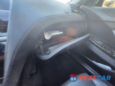Zdjęcie 35 z 36 samochodu: 2012 BMW 650 I VIN:WBALX3C53CDV77231 - miniatura