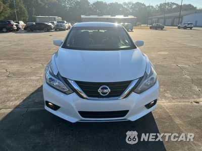 Piąte zdjęcie samochodu w środku: 2016 NISSAN ALTIMA 2.5 VIN:1N4AL3AP0GC260812 - miniatura