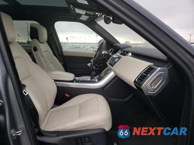 Piąte zdjęcie samochodu w środku: 2021 LAND ROVER RANGE ROVER SPORT HSE SILVER EDITION VIN:SALWR2SU5MA749073 - miniatura
