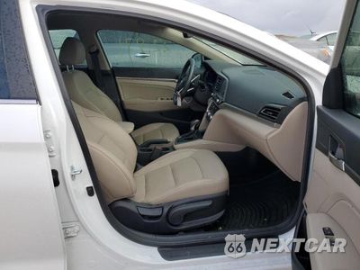 Piąte zdjęcie samochodu w środku: 2020 HYUNDAI ELANTRA SEL VIN:5NPD84LF4LH530559 - miniatura