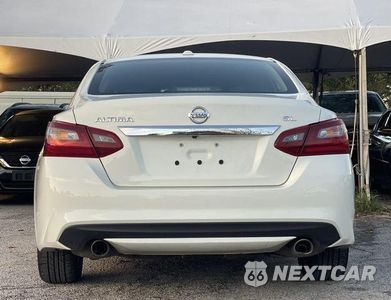 Zdjęcie 6 z 12 samochodu: 2018 NISSAN ALTIMA 2.5 VIN:1N4AL3AP6JC174881 - miniatura
