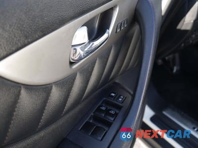 Zdjęcie 23 z 39 samochodu: 2015 INFINITI QX70 VIN:JN8CS1MW6FM483589 - miniatura