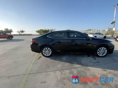 Piąte zdjęcie samochodu w środku: 2014 LEXUS ES 300H VIN:JTHBW1GG6E2054977 - miniatura