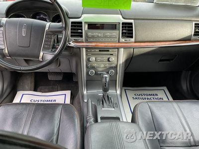 Zdjęcie 10 z 16 samochodu: 2010 LINCOLN MKZ VIN:3LNHL2JC3AR754523 - miniatura