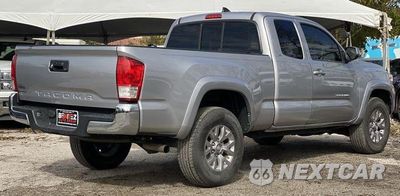 Zdjęcie 6 z 16 samochodu: 2016 TOYOTA TACOMA ACCESS CAB VIN:5TFRX5GN7GX055614 - miniatura