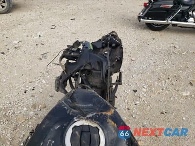 Zdjęcie 6 z 10 samochodu: 2023 KAWASAKI ZX636 K VIN:JKBZXJH14PA016279 - miniatura