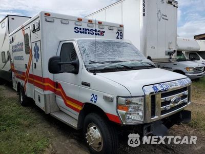 Czwarte zdjęcie samochodu z boku: 2019 FORD ECONOLINE E450 SUPER DUTY CUTAWAY VAN VIN:1FDXE4FSXKDC35979 - miniatura