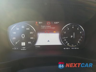 Zdjęcie 9 z 13 samochodu: 2019 VOLVO XC40 T5 MOMENTUM VIN:YV4162XZ9K2007925 - miniatura