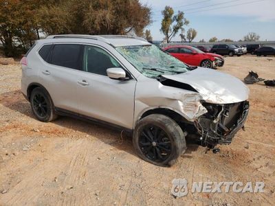 Czwarte zdjęcie samochodu z boku: 2015 NISSAN ROGUE S VIN:5N1AT2ML3FC807613 - miniatura