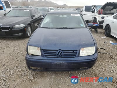 Piąte zdjęcie samochodu w środku: 2004 VOLKSWAGEN JETTA GL VIN:3VWRA69M94M135667 - miniatura