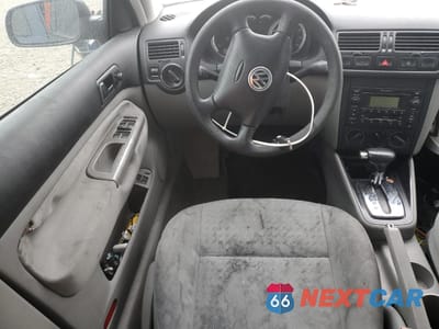 Zdjęcie 8 z 12 samochodu: 2004 VOLKSWAGEN JETTA GL VIN:3VWRA69M94M135667 - miniatura