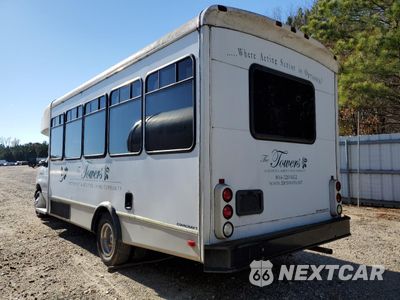 Drugie zdjęcie samochodu z przodu: 2007 FORD ECONOLINE E450 SUPER DUTY CUTAWAY VAN VIN:1FDXE45SX7DB21599 - miniatura